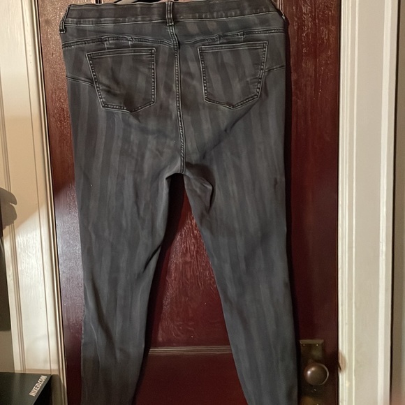 Meet your Posher, Saundra - Picture 13 of 16